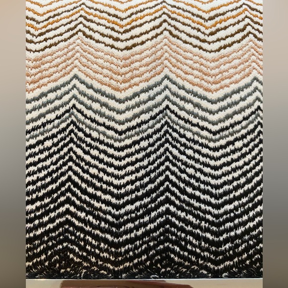 White House Black Market Decorative Fabric Clutch - Picture 2 of 6